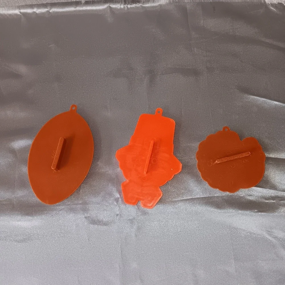 VTG Hallmark Thanksgiving Cookie‎ Cutters Lot Turkey Pilgrim Football Fall